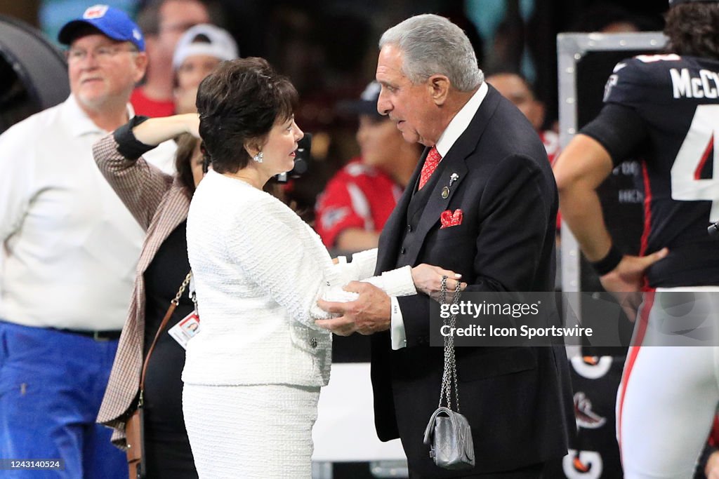 American Billionaires Redefine Success Through Innovation, Philanthropy, and Technology